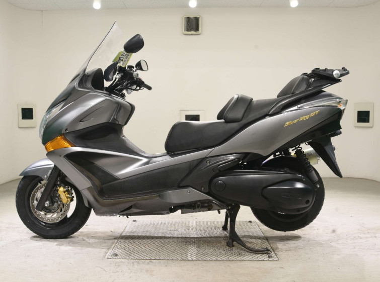 Мотоцикл Honda SILVERWING600GTA с пробегом 24730 km
