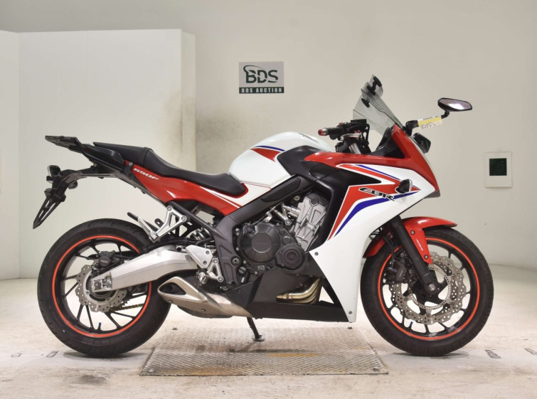 Мотоцикл Honda CBR650F з пробігом 71876 km