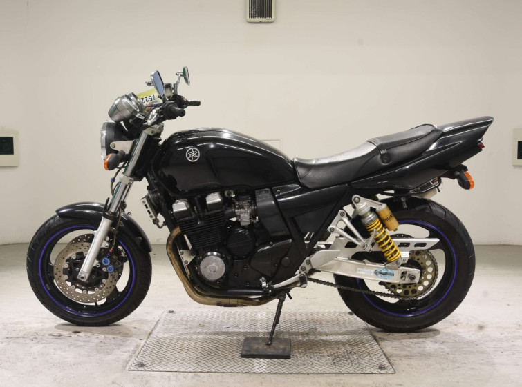 Мотоцикл Yamaha XJR400 з пробігом 35718 km