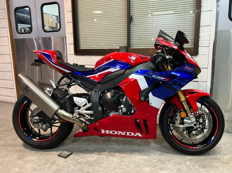 Мотоцикл Honda CBR1000RR-R FB SP с пробегом 5998 km