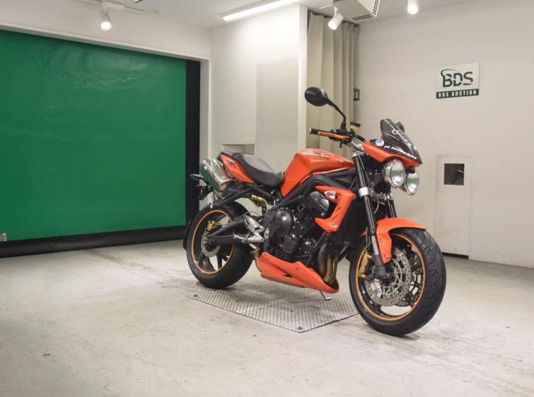 Мотоцикл Triumph STREET TRIPLE R з пробігом 31829 km