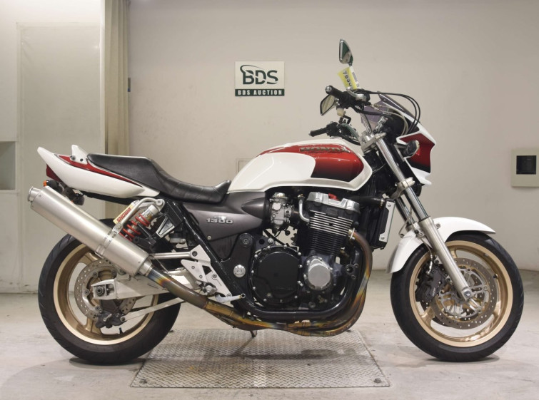 Мотоцикл Honda CB1300SF з пробігом 30608 km