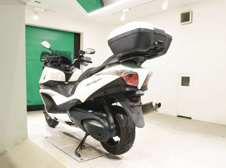 Мотоцикл Honda SILVERWING400GTA з пробігом 30851 km