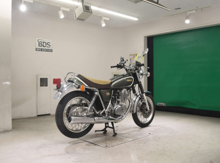 Мотоцикл Yamaha SR400 с пробегом 30251 km