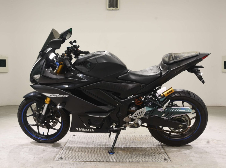 Мотоцикл Yamaha YZF-R25 з пробігом 17180 km