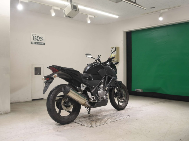 Мотоцикл Honda CB250F с пробегом 16412 km