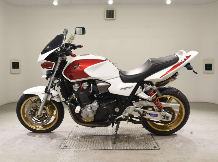 Мотоцикл Honda CB1300SFA с пробегом 46643 km