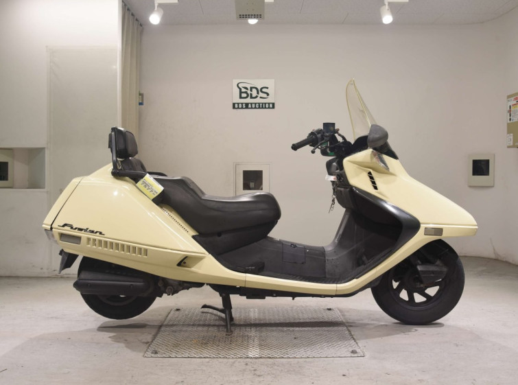 Мотоцикл Honda FUSION X с пробегом 11134 km