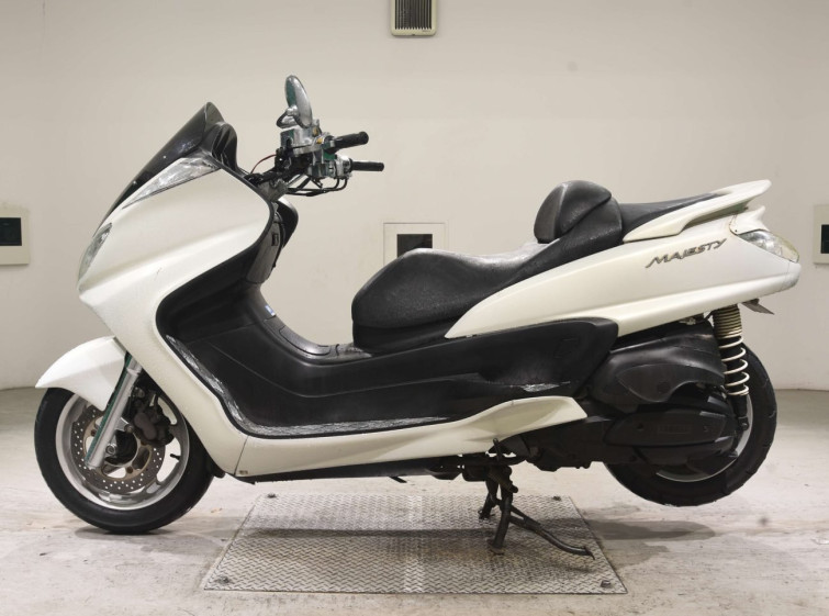 Мотоцикл Yamaha MAJESTY 250 з пробігом 42978 km