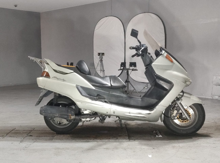 Мотоцикл Yamaha MAJESTY 250 з пробігом 67401 km