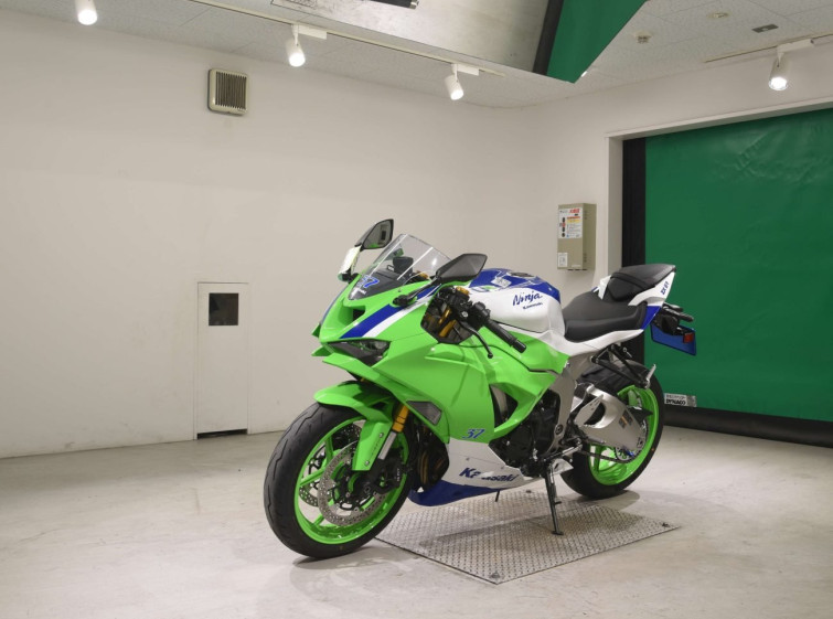Мотоцикл Kawasaki ZX-6R с пробегом 2145 km