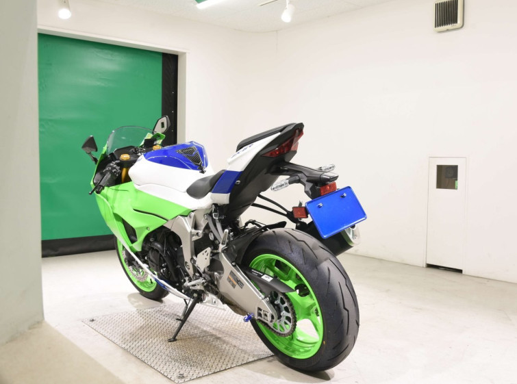 Мотоцикл Kawasaki ZX-6R с пробегом 2145 km