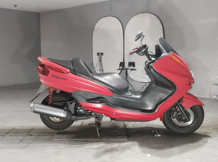 Мотоцикл Yamaha MAJESTY 250C