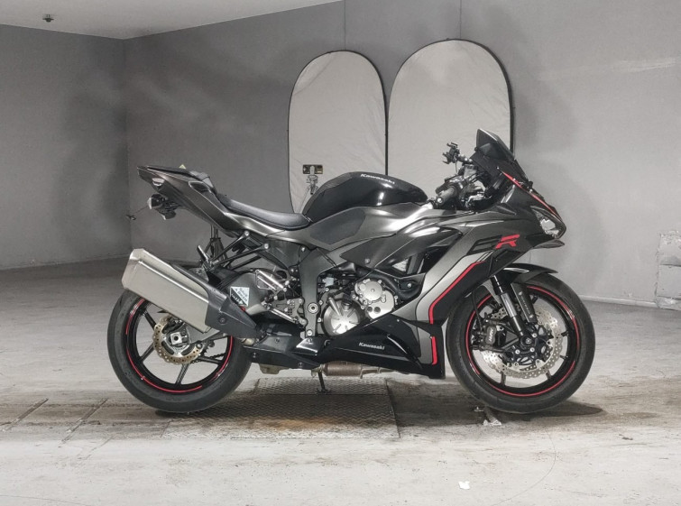 Мотоцикл Kawasaki ZX-6R с пробегом 49982 km