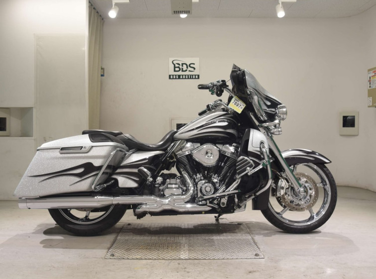 Мотоцикл HD STREET GLIDE FLHXSE1800 с пробегом 64033 km