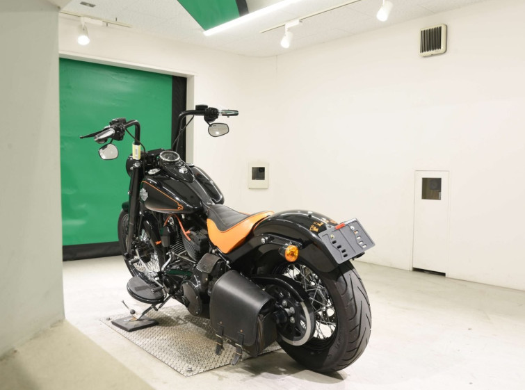 Мотоцикл HD SLIM S FLSS1800 с пробегом 24211 km