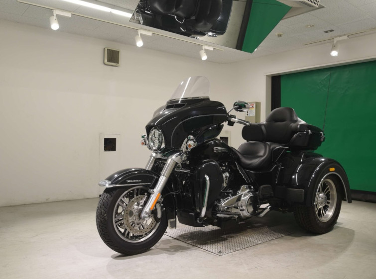 Мотоцикл HD ELECTRA GLIDE FLHTCU1750 TRIKE с пробегом 5716 km