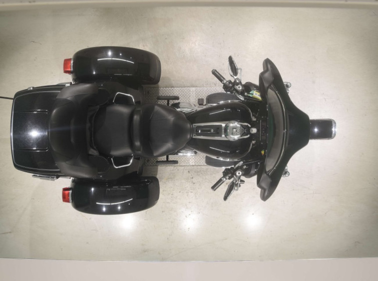 Мотоцикл HD ELECTRA GLIDE FLHTCU1750 TRIKE с пробегом 5716 km