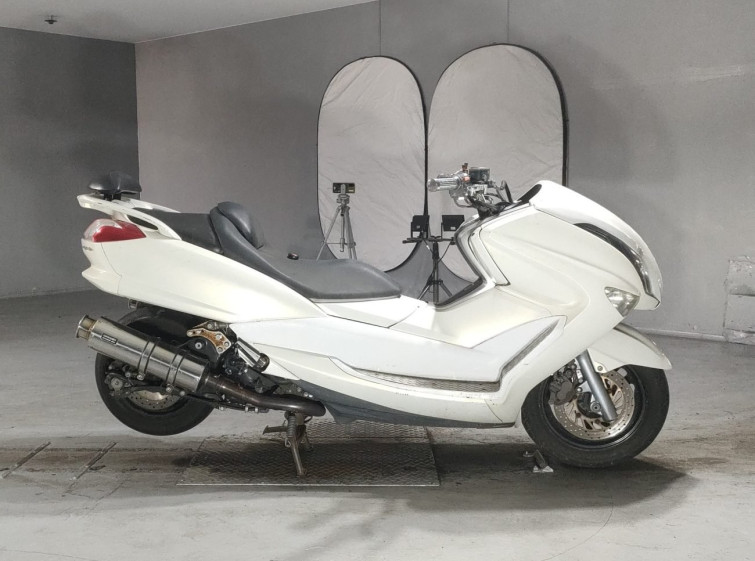 Мотоцикл Yamaha MAJESTY 250