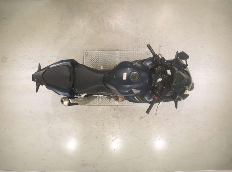 Мотоцикл Honda CBR400R с пробегом 6917 km