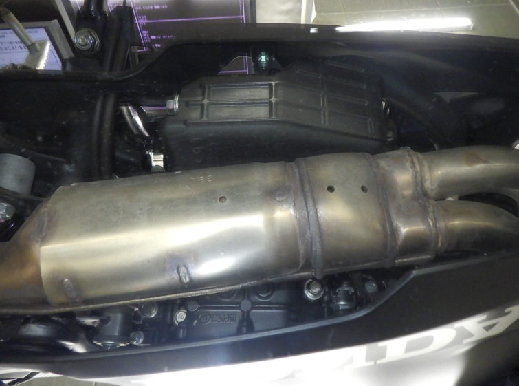 Мотоцикл Honda CBR400R с пробегом 6917 km