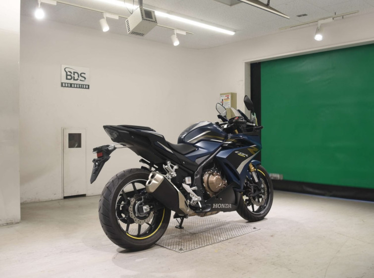 Мотоцикл Honda CBR400R с пробегом 6917 km