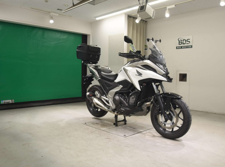 Мотоцикл Honda NC750XD з пробігом 4356 km