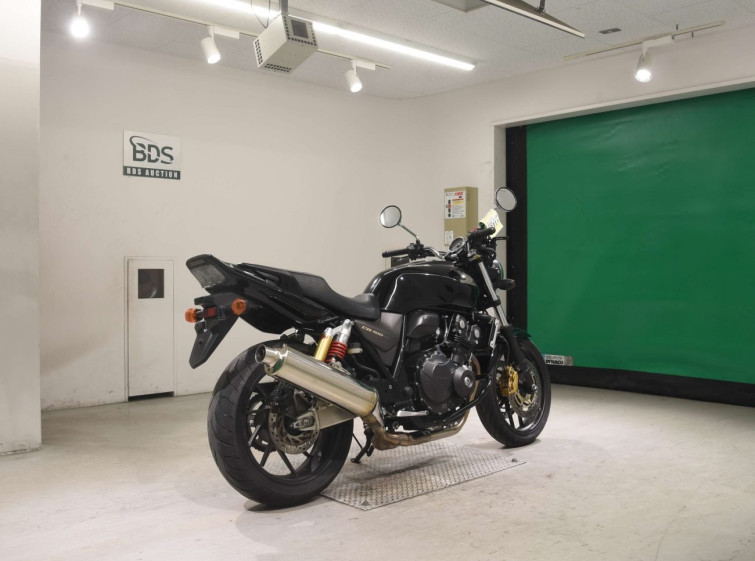 Мотоцикл Honda CB400SF з пробігом 27524 km