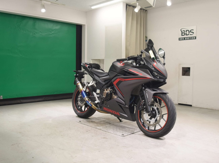 Мотоцикл Honda CBR400R с пробегом 11520 km