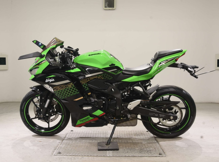 Мотоцикл Kawasaki NINJA ZX-25R с пробегом 23886 km