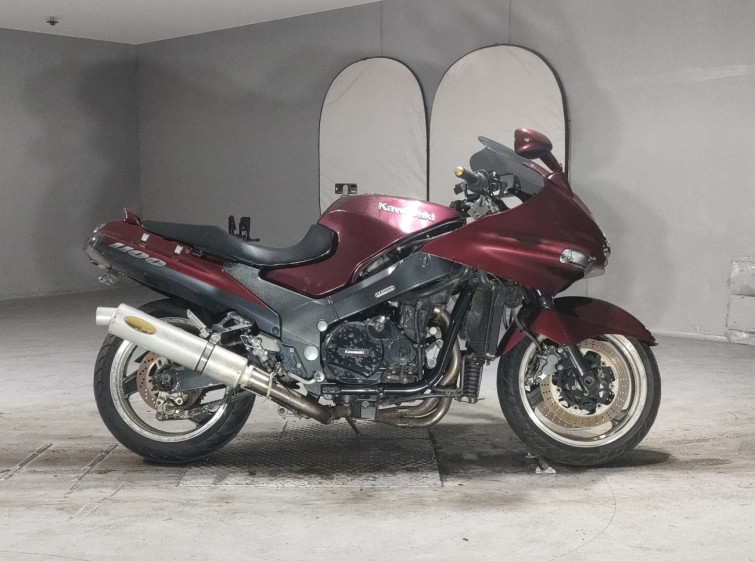 Мотоцикл Kawasaki ZZ-R1100 з пробігом 30865 km