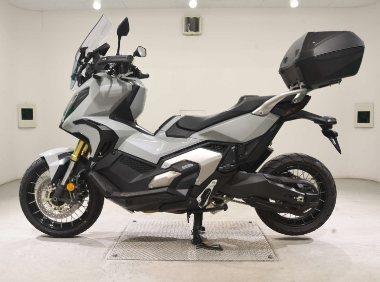Мотоцикл Honda X-ADV750-2 з пробігом 12365 km