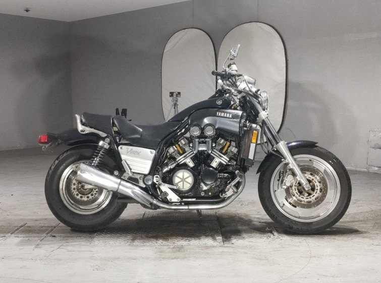 Мотоцикл Yamaha V-MAX1200 с пробегом 33312 m