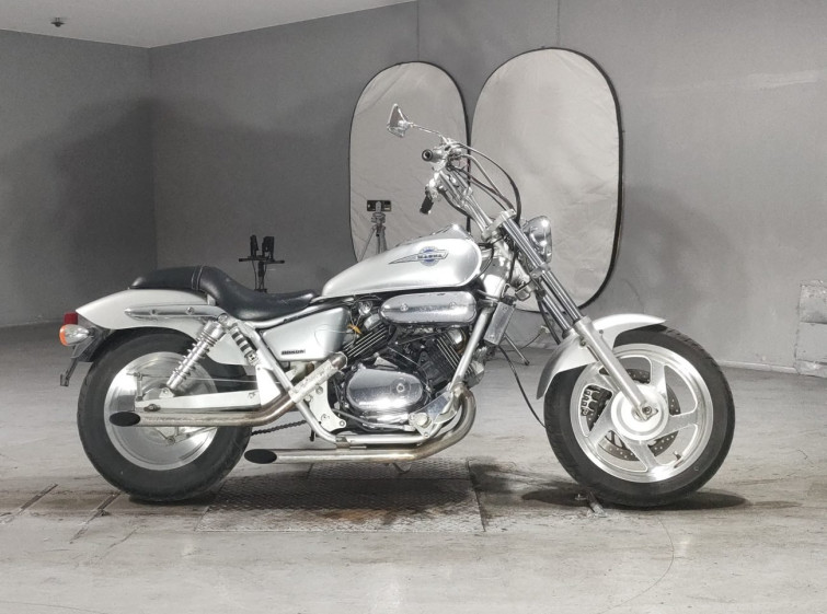 Мотоцикл Honda MAGNA250 с пробегом 75 km