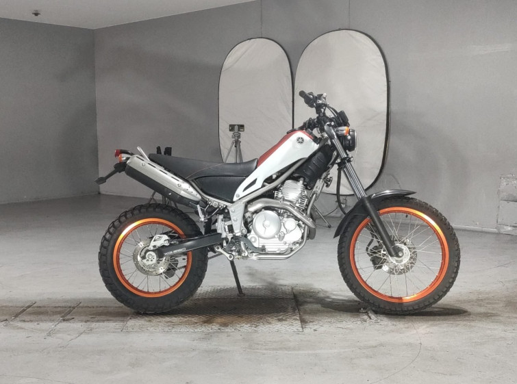Мотоцикл Yamaha TRICKER з пробігом 1709 km