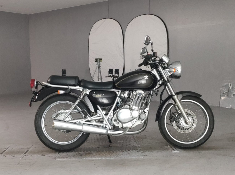 Мотоцикл Suzuki ST250E с пробегом 15184 km