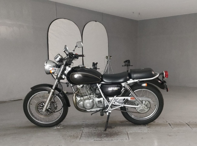 Мотоцикл Suzuki ST250E с пробегом 15184 km