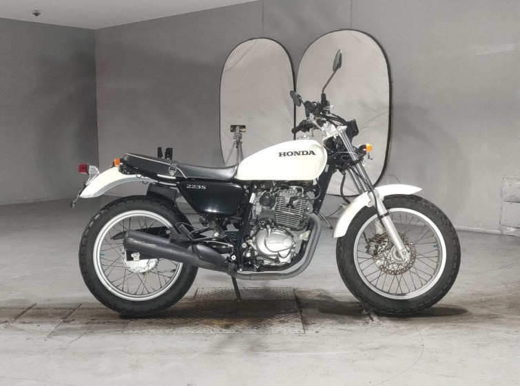 Мотоцикл Honda CB223S з пробігом 11208 km