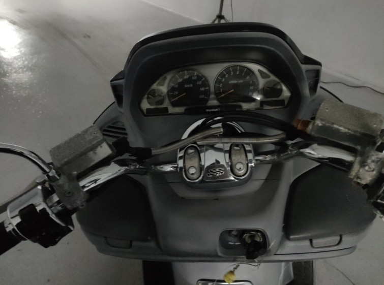 Мотоцикл Suzuki SKYWAVE 250SS с пробегом 19781 km