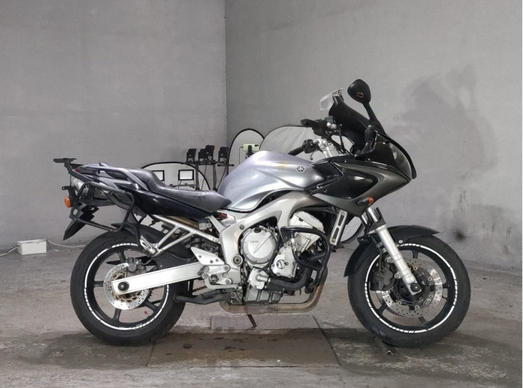 Мотоцикл Yamaha FZ6 FAZER S2