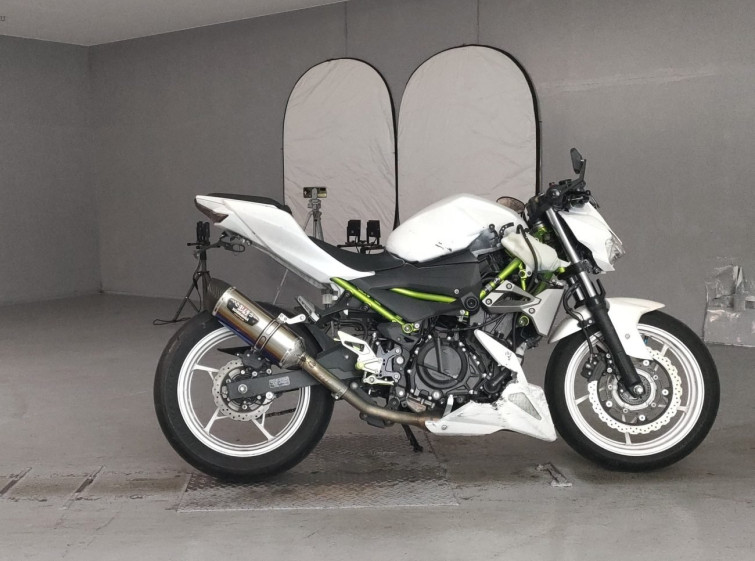 Мотоцикл Kawasaki Z250 з пробігом 27980 km