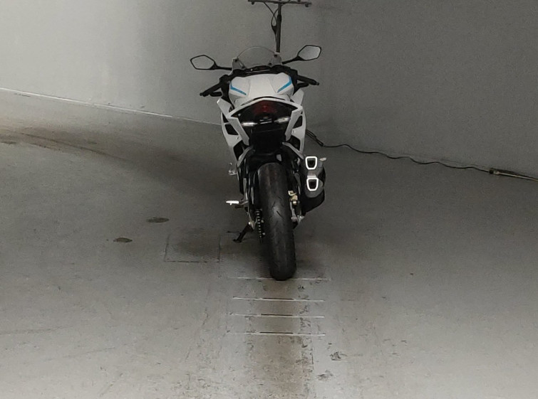 Мотоцикл Honda с пробегом 8853 km