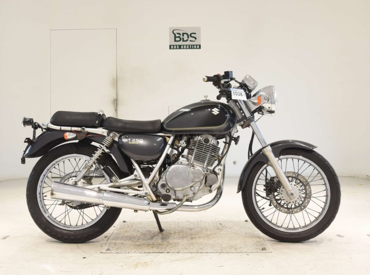 Мотоцикл Suzuki ST250E с пробегом 19700 km