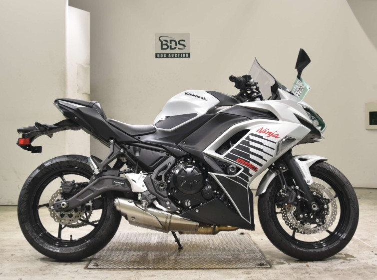 Мотоцикл Kawasaki NINJA650A с пробегом 137 km