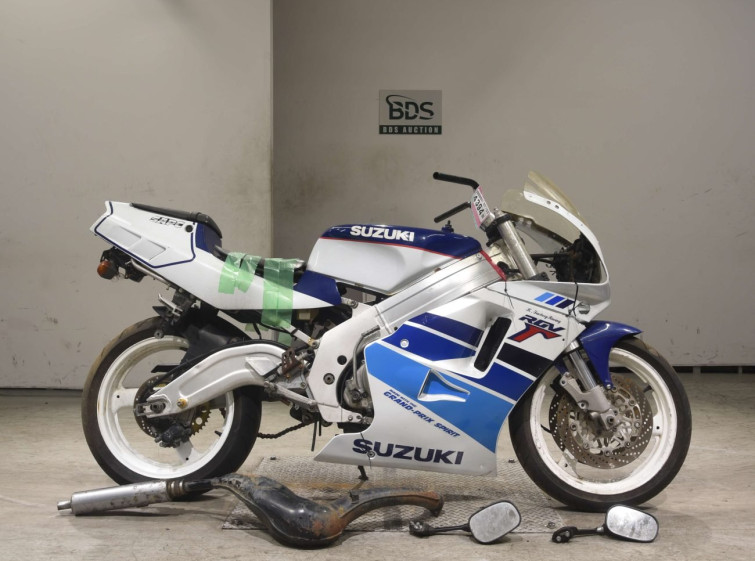 Мотоцикл Suzuki RGV250