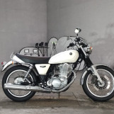 Мотоцикл Yamaha SR400 с пробегом 9052 km