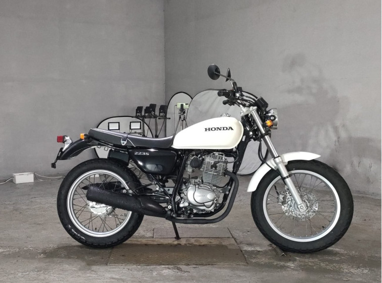 Мотоцикл Honda CB223S з пробігом 14044 km
