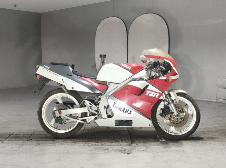 Мотоцикл Yamaha TZR250 з пробігом 14592 km