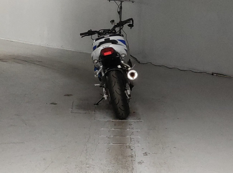 Мотоцикл Suzuki GSX-R750 с пробегом 29049 km