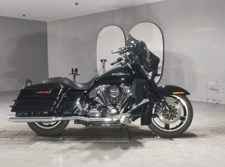 Мотоцикл HD SREET GLIDE FLHX1580 з пробігом 72493 km